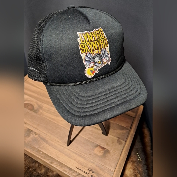 Unisex Lynyrd Skynyrd Trucker Hat - Picture 1 of 5